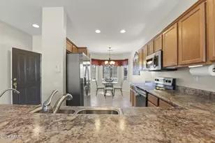 16462 W Chuparosa Ln, Surprise, AZ 85387 - Photo 8