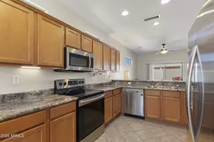 16462 W Chuparosa Ln, Surprise, AZ 85387 - Photo 12