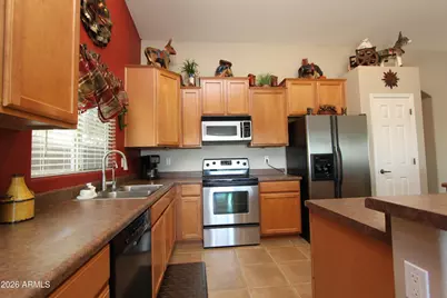 21318 N Sunset Drive, Maricopa, AZ 85139 - Photo 8