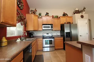 21318 N Sunset Dr, Maricopa, AZ 85139 - Photo 8