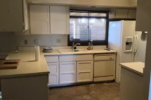 3235 E Larkspur Dr, Phoenix, AZ 85032 - Photo 6