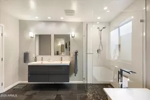 3328 E Turney Ave, Phoenix, AZ 85018 - Photo 18