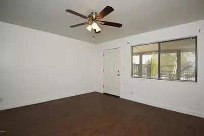 502 E Mariposa Street #Apt 106, Phoenix, AZ 85012 - Photo 6