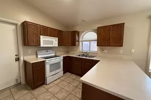 12742 W Monte Vista Rd, Avondale, AZ 85392 - Photo 4