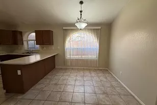 12742 W Monte Vista Rd, Avondale, AZ 85392 - Photo 4