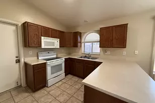 12742 W Monte Vista Rd, Avondale, AZ 85392 - Photo 2