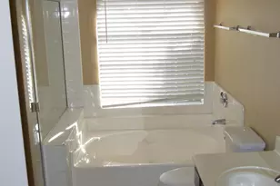 4235 E Windmere Dr, Phoenix, AZ 85048 - Photo 8