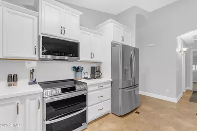 13438 W Redfield Road, Surprise, AZ 85379 - Photo 22