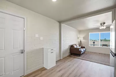 123 W South Mountain Avenue, Phoenix, AZ 85041 - Photo 12