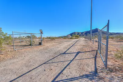 56125 W Barnes Road, Maricopa, AZ 85139 - Photo 28