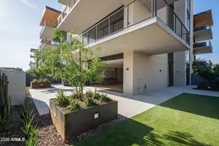 4849 N Camelback Rdg Dr, Scottsdale, AZ 85251 - Photo 20