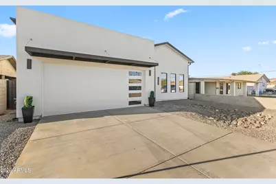 2009 E Don Carlos Avenue, Tempe, AZ 85281 - Photo 2