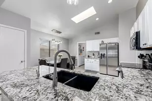 3407 E Escuda Rd, Phoenix, AZ 85050 - Photo 10