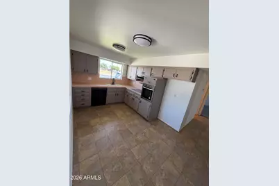 10511 W Clair Drive, Sun City, AZ 85351 - Photo 4