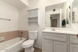 10511 W Clair Dr, Sun City, AZ 85351 - Photo 18