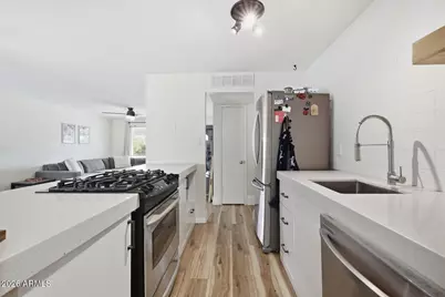 13822 N 38th Place, Phoenix, AZ 85032 - Photo 8