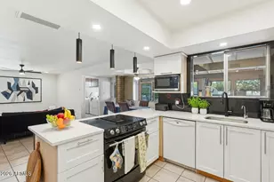 3830 E Shangri La Rd, Phoenix, AZ 85028 - Photo 22