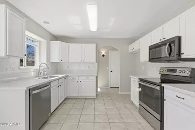 1789 E Carla Vista Drive, Gilbert, AZ 85295 - Photo 10