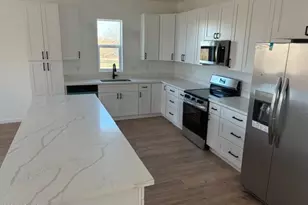 350 W Saddle Horn Dr, Safford, AZ 85546 - Photo 12