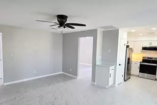 4220 W Palo Verde Dr, Phoenix, AZ 85019 - Photo 12