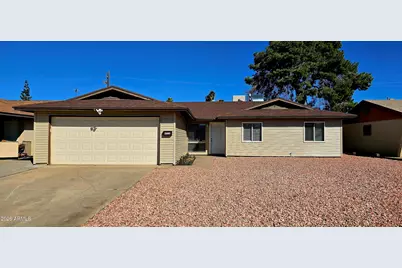 4220 W Palo Verde Drive, Phoenix, AZ 85019 - Photo 1