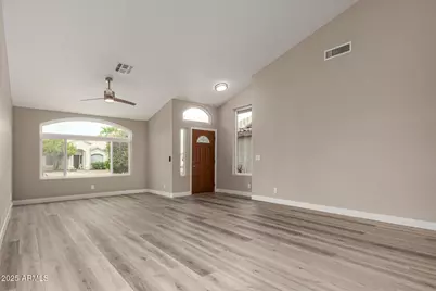 2319 E San Tan Drive, Gilbert, AZ 85296 - Photo 10