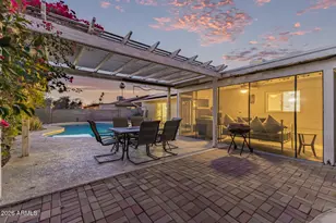 3201 W Acoma Dr, Phoenix, AZ 85053 - Photo 26