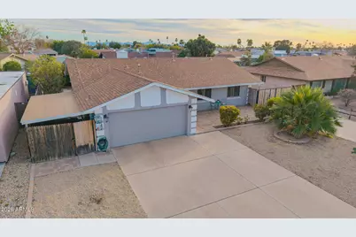 3201 W Acoma Drive, Phoenix, AZ 85053 - Photo 2