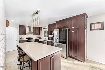 3201 W Acoma Drive, Phoenix, AZ 85053 - Photo 8