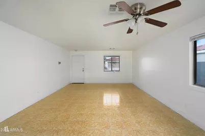 11825 W Edgemont Avenue, Avondale, AZ 85392 - Photo 6