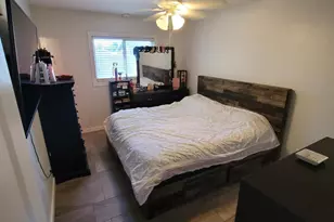 900 N California St, Chandler, AZ 85225 - Photo 20