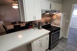 900 N California St, Chandler, AZ 85225 - Photo 14