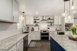 1649 W Loma Ln, Phoenix, AZ 85021 - Photo 4