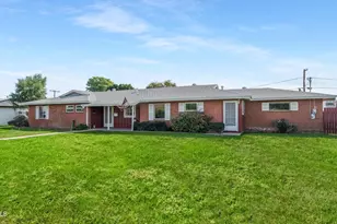 2039 W Windsor Ave, Phoenix, AZ 85009 - Photo 1