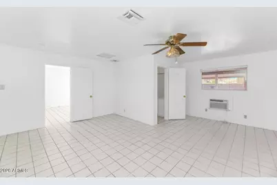 2039 W Windsor Avenue, Phoenix, AZ 85009 - Photo 16