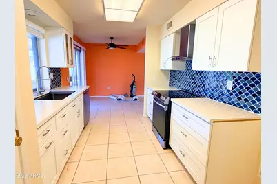 16813 N Orchard Hills Drive, Sun City, AZ 85351 - Photo 6