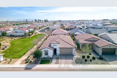 17155 W San Marcos Street, Surprise, AZ 85388 - Photo 2