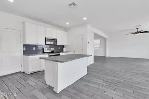 12575 W Midway Ave, Glendale, AZ 85307 - Photo 16