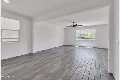 12575 W Midway Avenue, Glendale, AZ 85307 - Photo 8