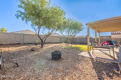 1813 E Grenadine Road, Phoenix, AZ 85040 - Photo 32