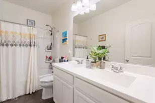 1813 E Grenadine Rd, Phoenix, AZ 85040 - Photo 22