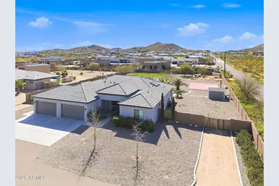 11 E Cavalry Drive, Phoenix, AZ 85086 - Photo 1