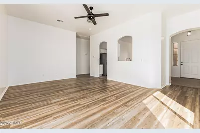 12579 W Clarendon Avenue, Avondale, AZ 85392 - Photo 6