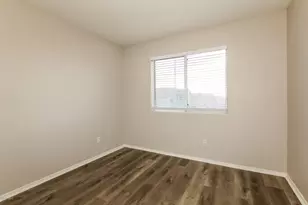 17461 N 14th St, Phoenix, AZ 85022 - Photo 12