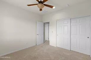 3724 E Robin Ln, Phoenix, AZ 85050 - Photo 24