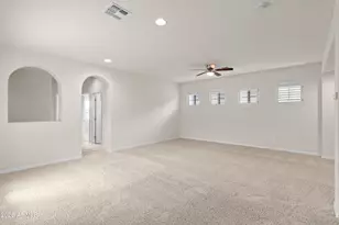 3724 E Robin Ln, Phoenix, AZ 85050 - Photo 14