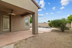 3724 E Robin Ln, Phoenix, AZ 85050 - Photo 32