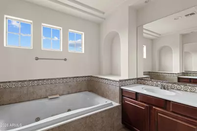 3724 E Robin Lane, Phoenix, AZ 85050 - Photo 18