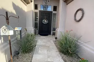 4824 E Hashknife Rd, Phoenix, AZ 85054 - Photo 2