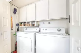 1621 E Dunbar Dr, Tempe, AZ 85282 - Photo 16